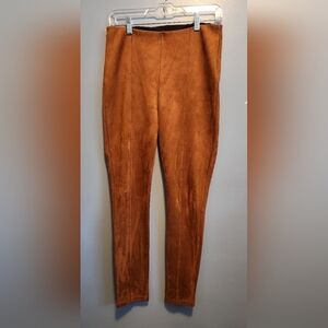 EUC Vera Wang Faux suede stretch pull on leggings M